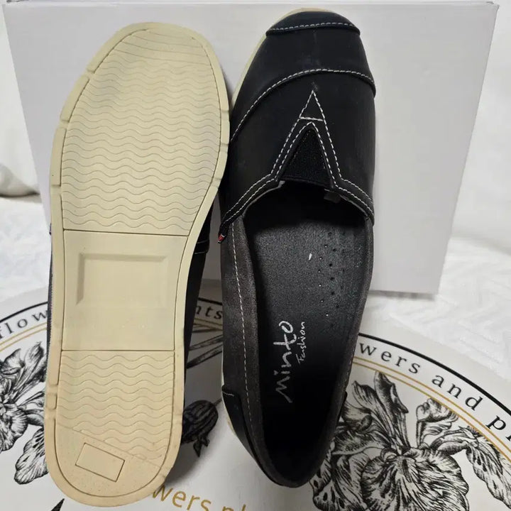 [SOLD OUT] 슬립온230(새상품)