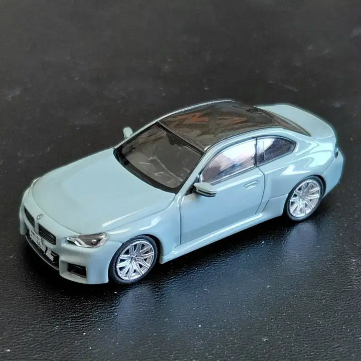 [BUNJANG] 1/64 Howie BMW G87 M2 / 1/64 Howie BMW G87 M2 하자품