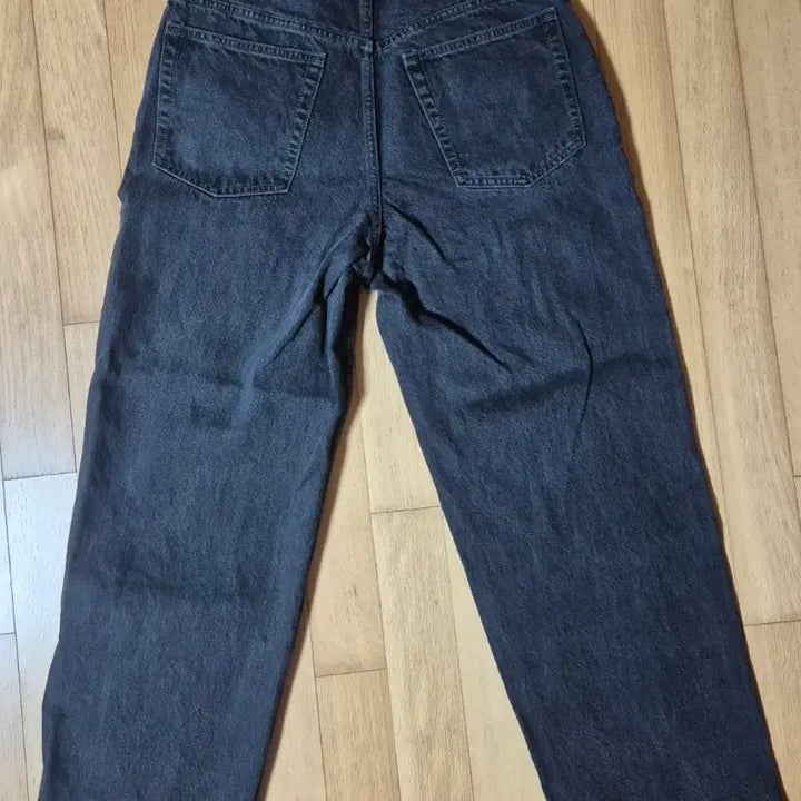 [BUNJANG] Dindydat Relaxed Jean Black S / 디네댓 릴렉스드진 블랙 s