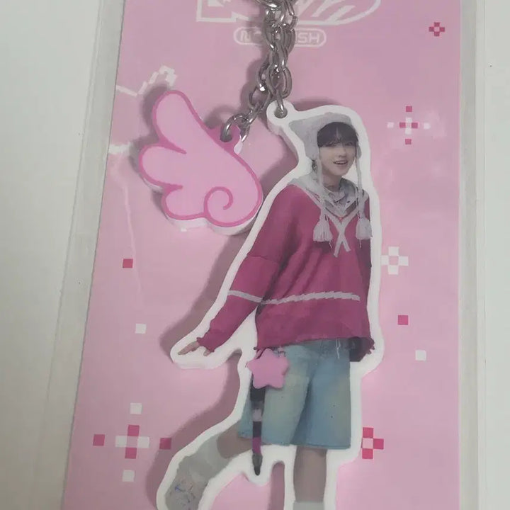[BUNJANG] NCT WISH Sakuya Wing Keyring / 엔시티 위시 사쿠야 날개 키링