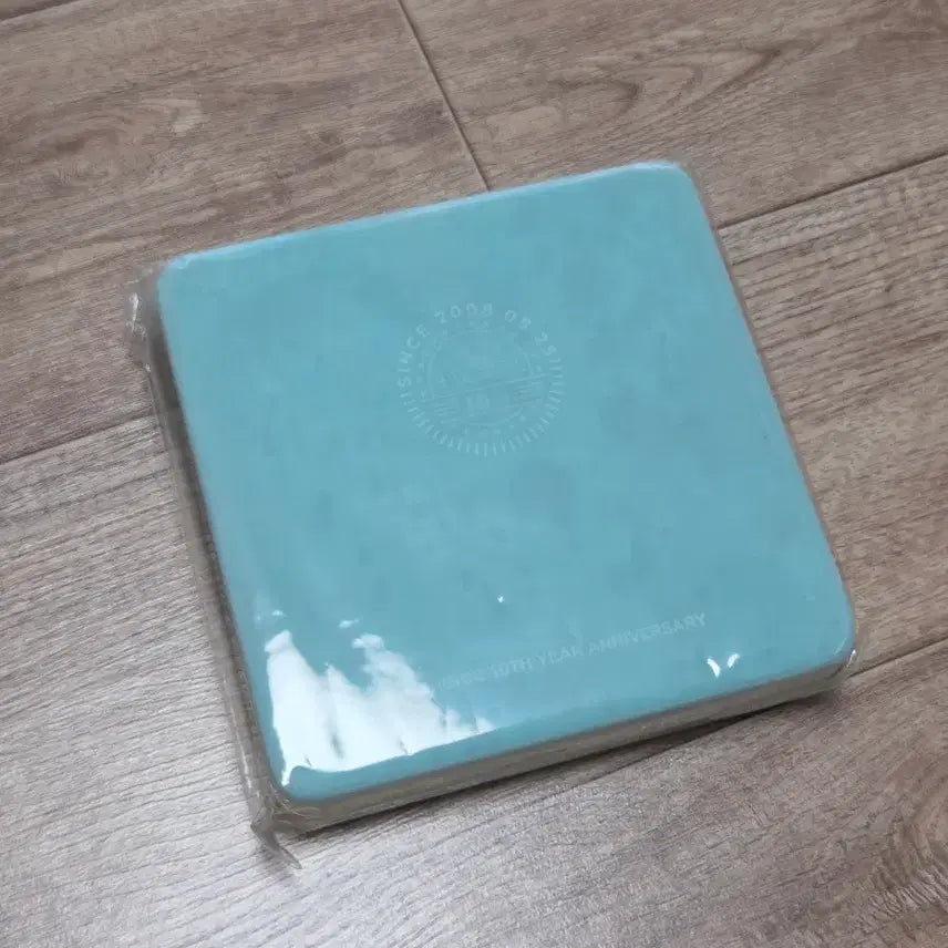 [BUNJANG] SHINee 10th Anniversary Commemorative Medal Badge / 샤이니 데뷔 10주년 기념굿즈 훈장 메달