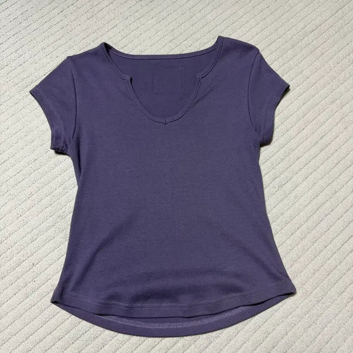 [BUNJANG] Curity 90S Line Slit Neck Half-Sleeve T-Shirt / 큐리티 C 90S LINE SLIT NECK HALF-SLEEVE