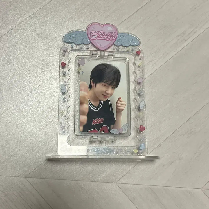 [BUNJANG] NCT WISH Sakuya Acrylic Turning Stand / 엔시티 위시 사쿠야 아크릴 터닝 스탠드