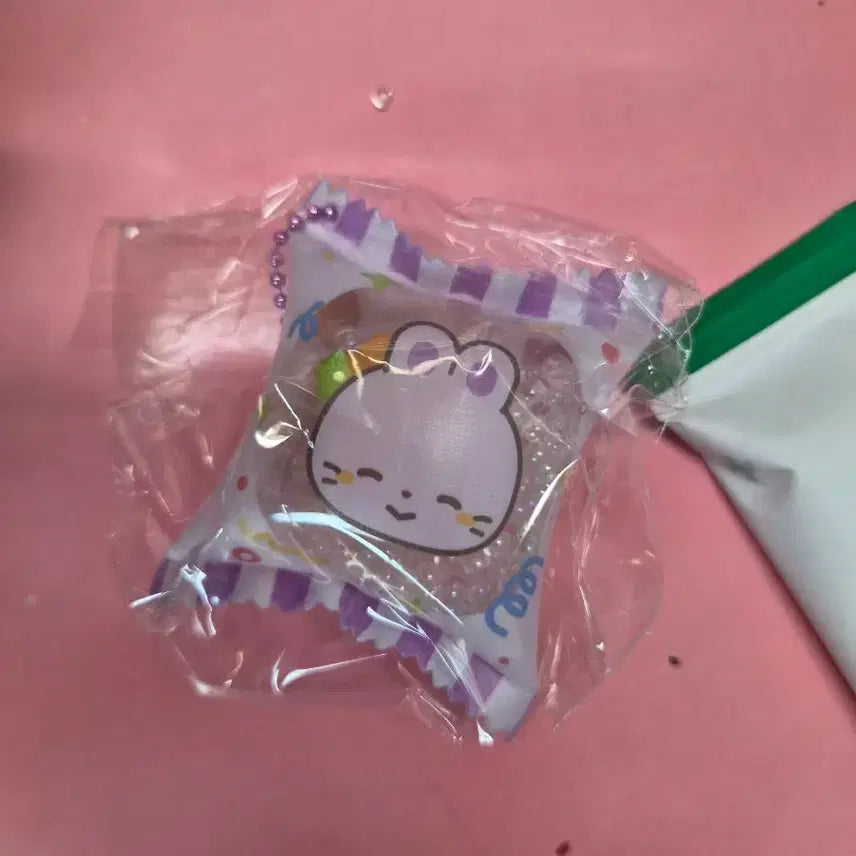 [BUNJANG] PIXY Soohyun Snack Bag Keychain / 픽셀리 수현 과자봉지키링 원가 이하양도