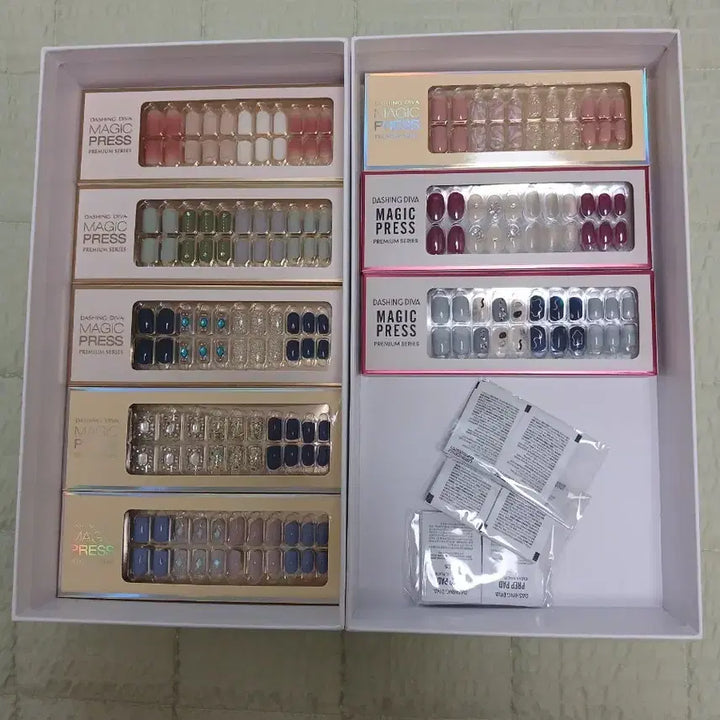 [BUNJANG] Dashing Diva Nail Art Stickers Set / 데싱디바 네일