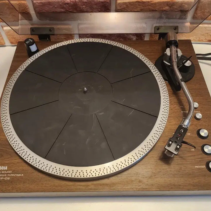 [BUNJANG] Yamaha YP-D3 Vintage Direct Drive Turntable / 야마하 Yamaha YP-D3 빈티지 수동 다이렉트 드라이브 턴테이블