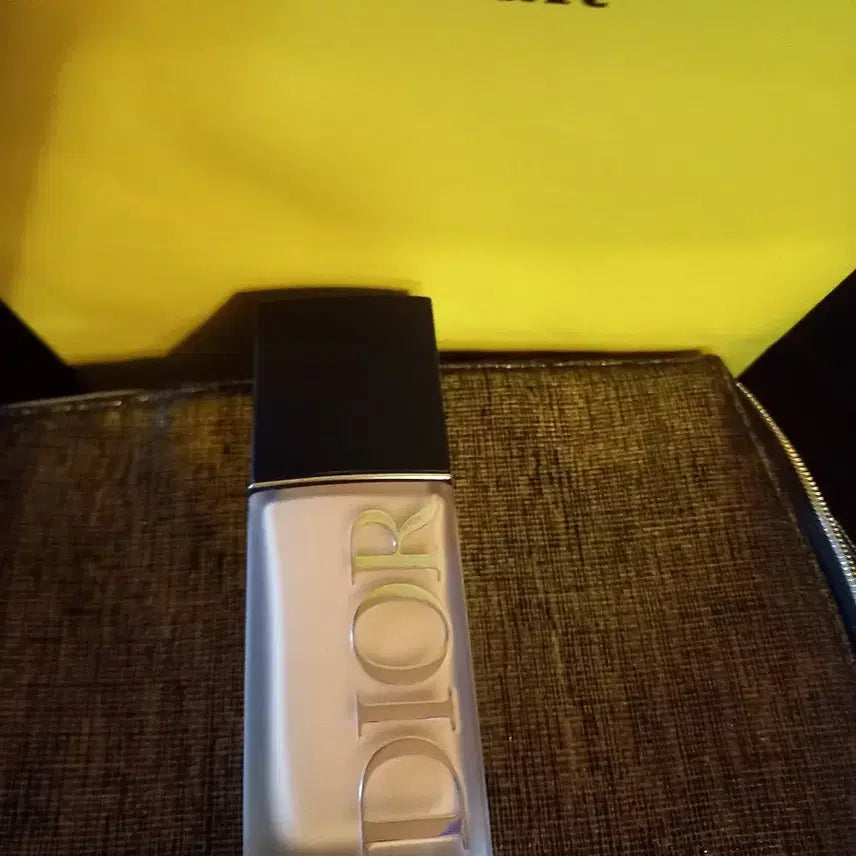 [BUNJANG] Dior Forever Skin Wear Perfection Foundation 1N / new디올 포에버 스킨 웨어 퍼펙션 파운데이션 1n 에누리 가능합니다