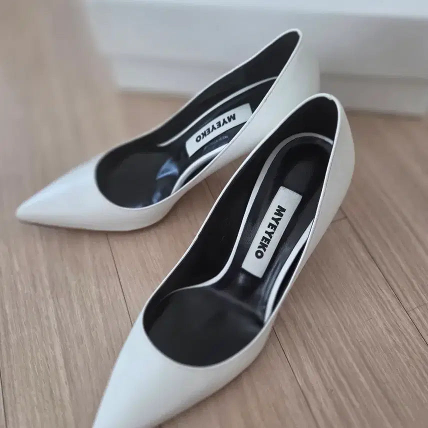 [BUNJANG] MIEKO Pumps White Size 230 / 마이에코 펌프스 화이트 230
