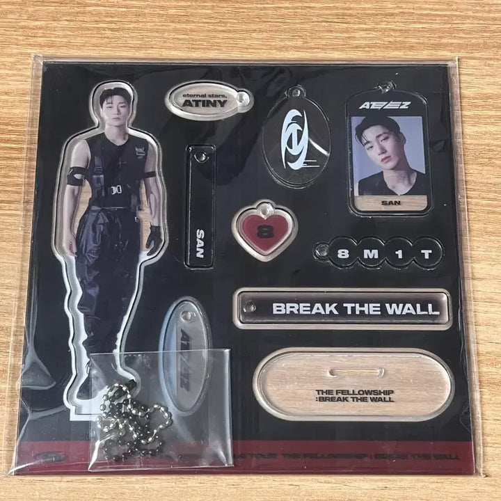 [BUNJANG] ATEEZ World Tour Break The Wall Acrylic Kit San / 에이티즈 월드투어 BREAK THE WALL 아크릴 키트 산 SAN