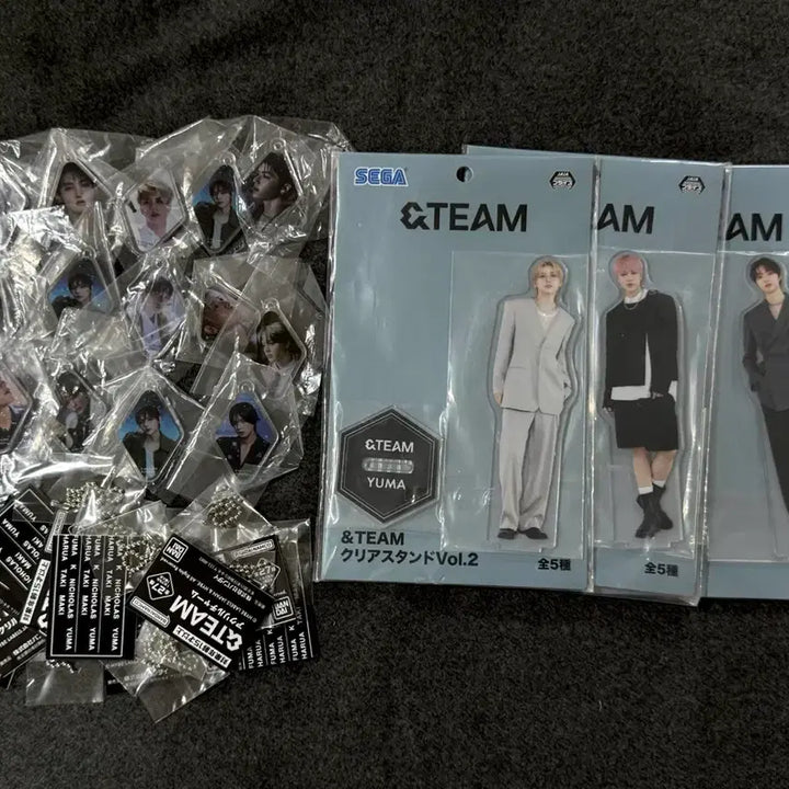 [BUNJANG] ENHYPEN Tak, Yuma, Eiji Acrylic Stand &amp; Gacha Keyring Bundle Set / 앤팀 굿즈 일괄 타키 유마 의주 아크릴 + 가챠키링 14개 메지루시