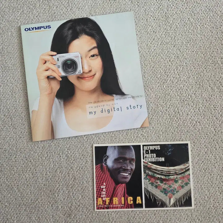 [BUNJANG] Olympus E-1 Digital Story Poster &amp; Postcard Set feat. Jun Ji-hyun / 전지현 모델 올림푸스 E-1 my digital story 카다록겸포스터