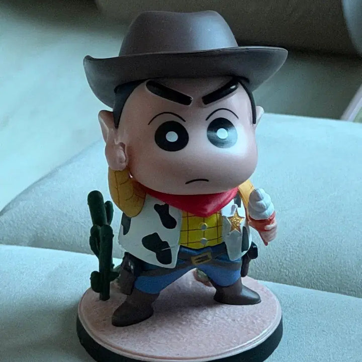 [BUNJANG] Crayon Shin-chan Cowboy Figure / 짱구 카우보이 피규어