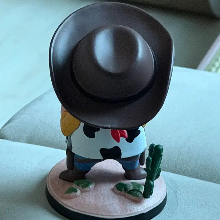 [BUNJANG] Crayon Shin-chan Cowboy Figure / 짱구 카우보이 피규어