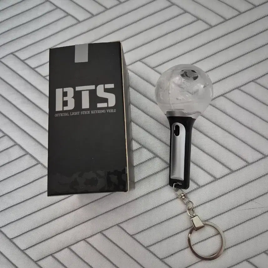 [BUNJANG] ARMY BOMB Keychain / 아미밤 키링