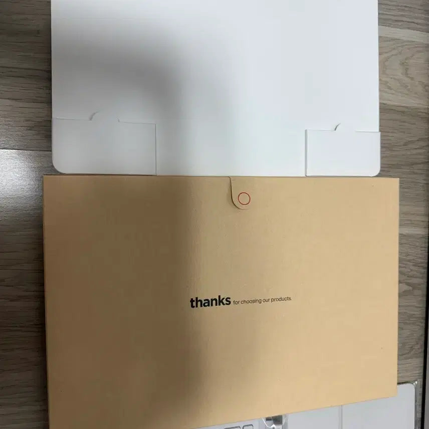 [BUNJANG] Yoga Pad Pro Genuine Keyboard Case &amp; Pen (White) / 요가패드프로 정품 키보드 케이스, 정품 펜 개봉 미사용 판매합니다
