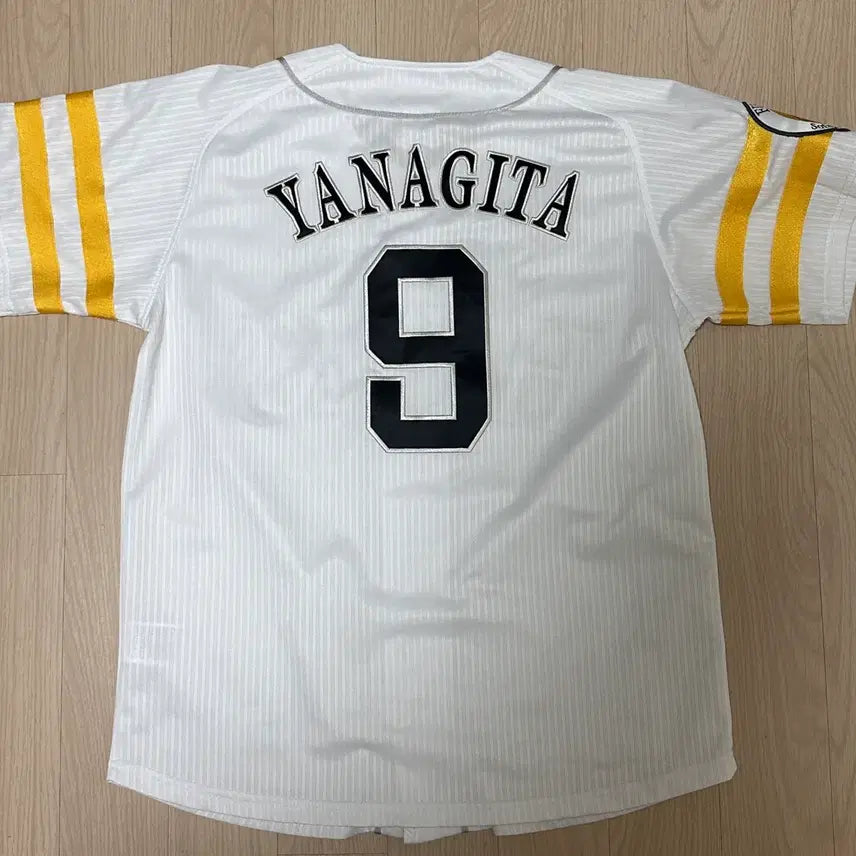 [BUNJANG] SoftBank Hawks Yanagita Yuki Home Baseball Jersey M / [M]소프트뱅크 호크스 홈 야나기타 유키 유니폼