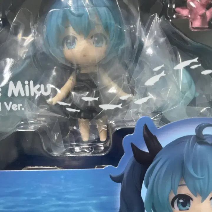 [BUNJANG] Good Smile Company Hatsune Miku Deep Sea Girl Nendoroid (Sealed) / 미개봉) 하츠네 미쿠 심해 소녀 미쿠 굿스마일 넨도로이드