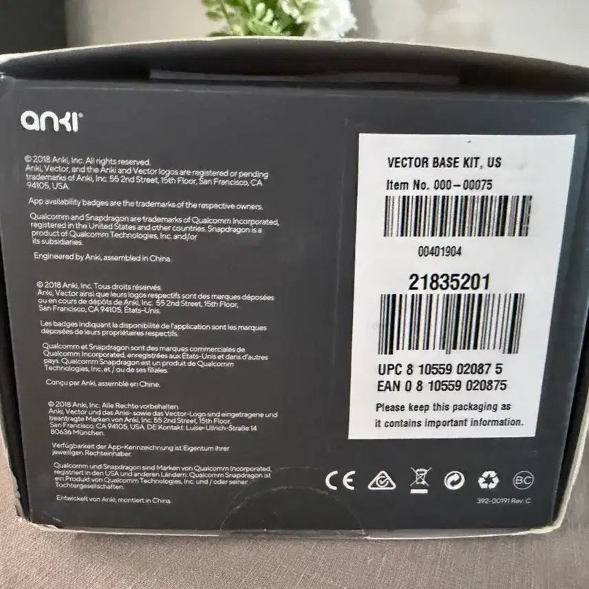[BUNJANG] Anki Vector Companion Robot / Anki Vector 안키 벡터 반려 로봇