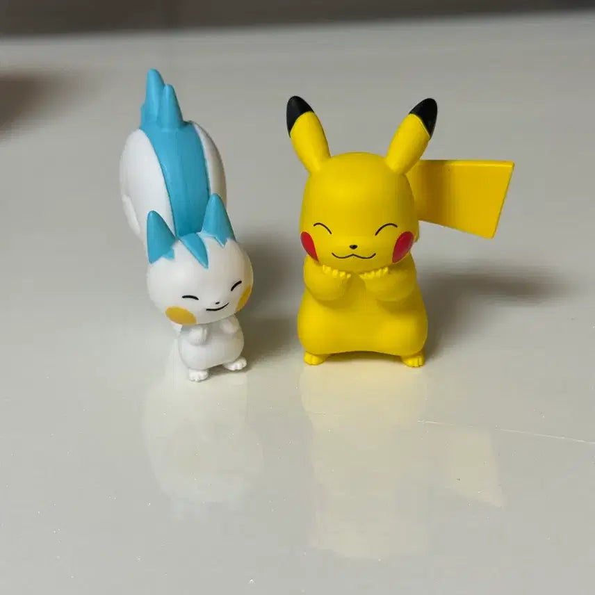 [BUNJANG] Pokemon Bubbly Gacha Pikachu &amp; Pachirisu Figure Set / 포켓몬 부비부비 가챠 피카츄 파치리스