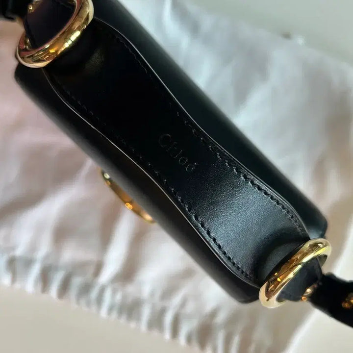 [BUNJANG] Chloe Small Black C Bag Shoulder Bag / 정품*끌로에 C백 블랙 스몰 숄더백