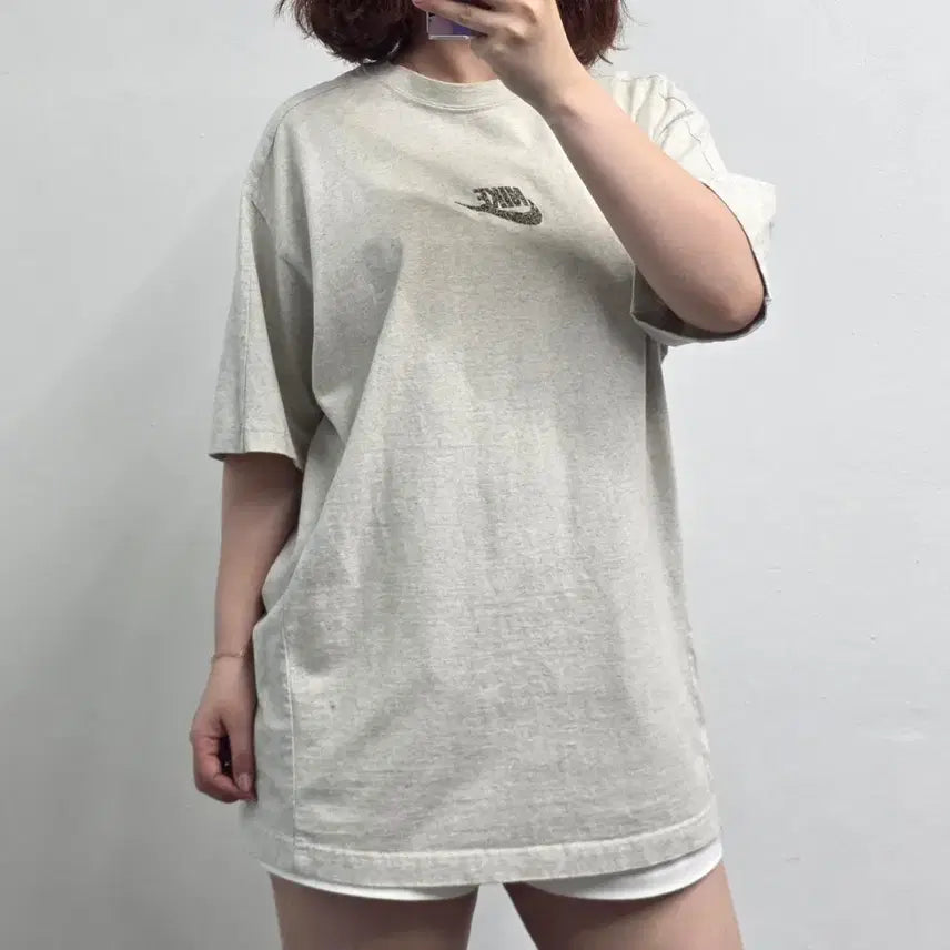 [BUNJANG] Nike Swoosh T-Shirt Oatmeal Beige XL / [프립]XL/나이키 스우시 반팔 티셔츠 오트밀 베이지