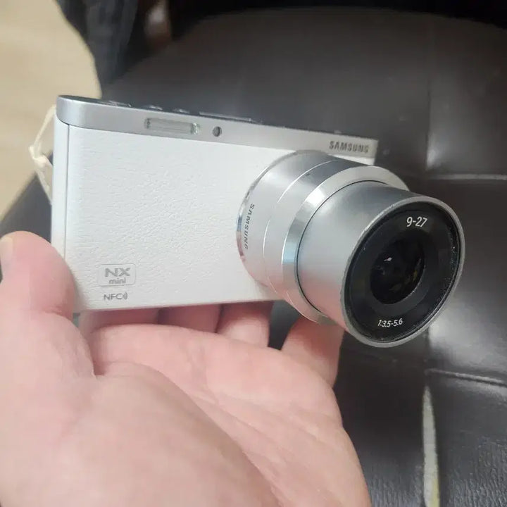 [BUNJANG] Samsung NX mini Mirrorless Camera with 9-27mm Lens / 삼성 NX MINI :9-27mm