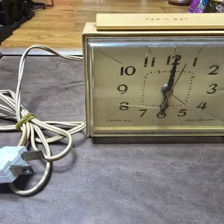 [BUNJANG] General Electric Retro Light Dial Desk Clock / 제너럴일렉트릭 탁상시계 라이트 다이얼