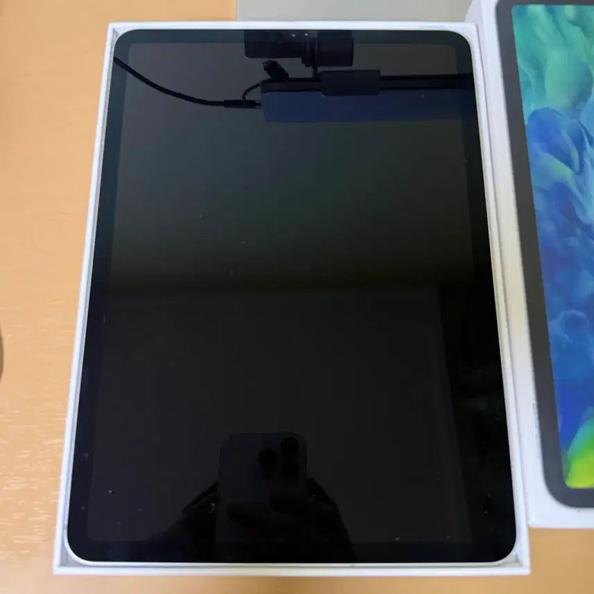[BUNJANG] Apple iPad Pro 11-inch 2nd Gen Cellular Silver / 아이패드 프로 11 2세대 실버 셀룰러