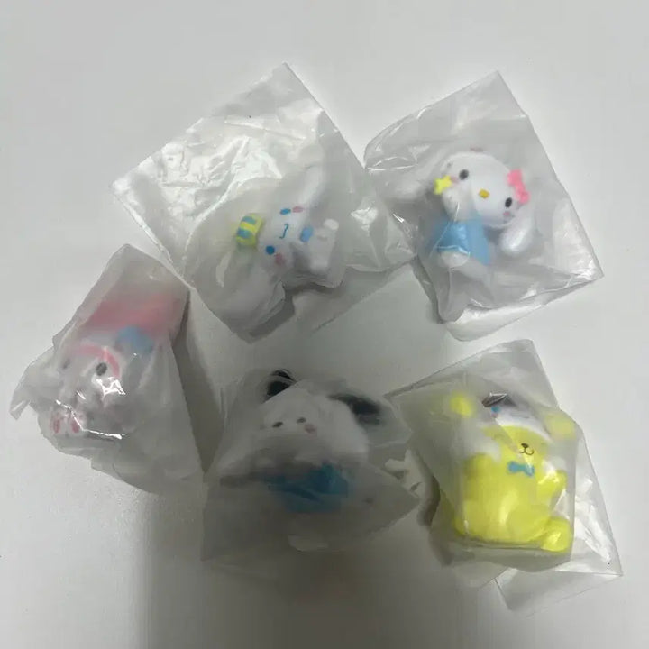 [BUNJANG] Sanrio Cinnamoroll 20th Anniversary Figure Gacha Set / 산리오 시나모롤 20주년 피규어 가챠 5종 일괄