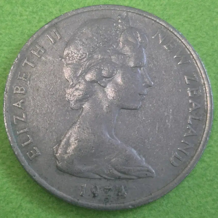 [BUNJANG] 1974 New Zealand 10 Cent Coin / 1974 뉴질랜드 10센트 동전 M3616
