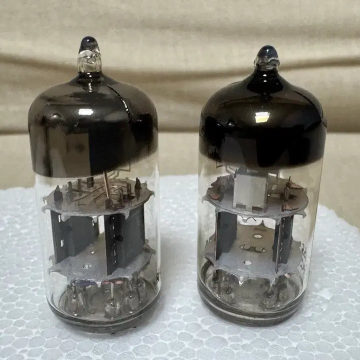[BUNJANG] Mullard M8162 (12AT7/ECC81) NOS Vacuum Tube Pair / (최종인하)뮬라드m8162(12at7) 진공관 판매합니다