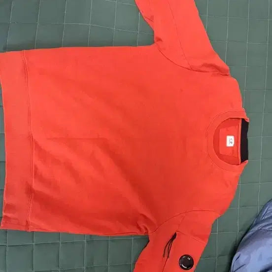 [BUNJANG] CP Company Sweatshirt Orange Size 105 / CP컴퍼니 맨투맨