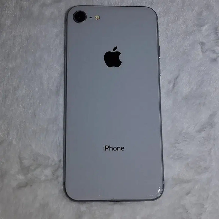 [SOLD OUT] 아이폰8 화이트 64GB 100%