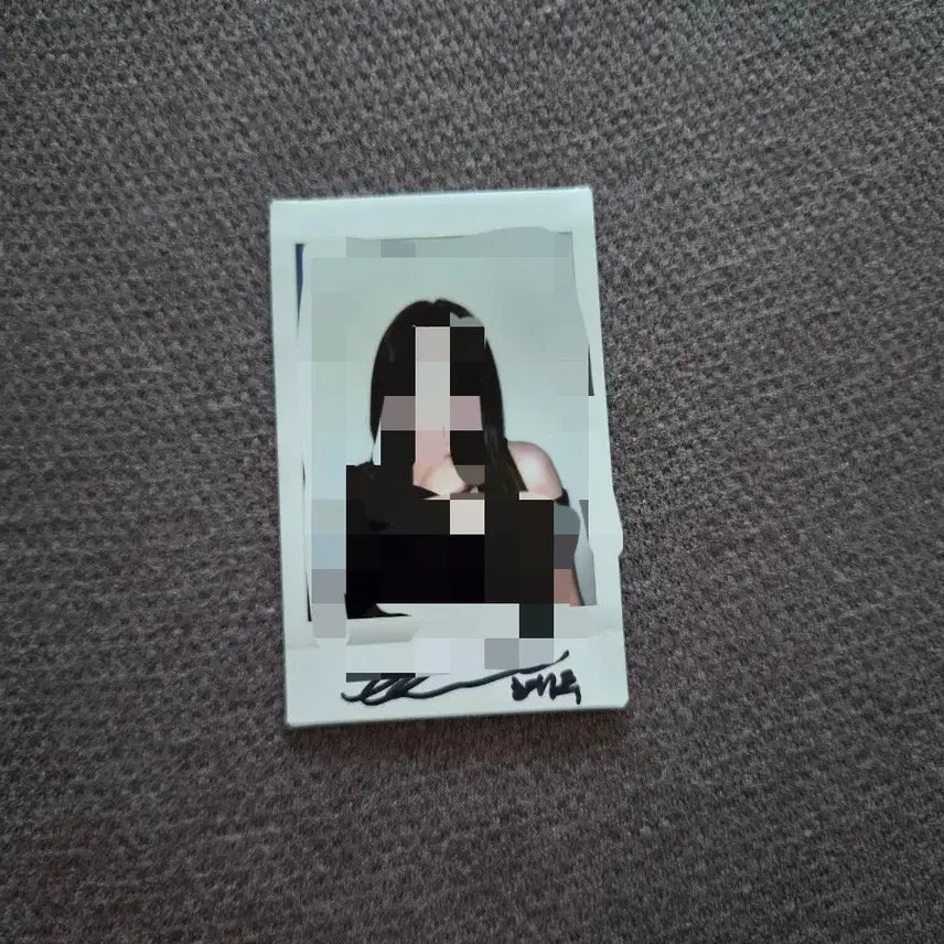 [BUNJANG] LUMINOUS Hyoju Signed Polaroid / 루셈블 혜주 싸인 폴라로이드