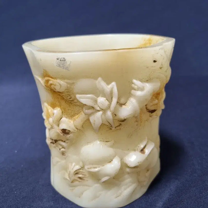 [BUNJANG] Jade Brush Holder with Floral Engraving / 옥필통