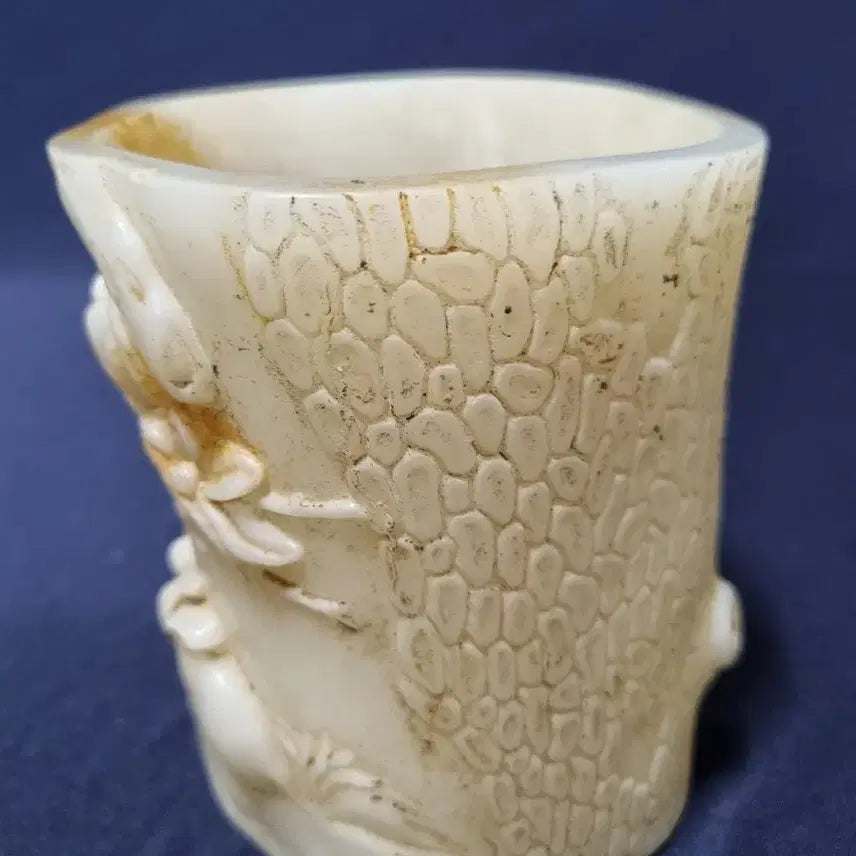 [BUNJANG] Jade Brush Holder with Floral Engraving / 옥필통