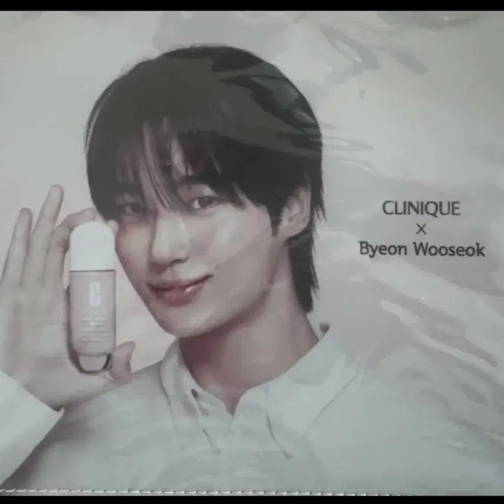 [BUNJANG] Byun Woo-seok Clinique Goods Set Mousepad Mirror Fan / 변우석 크리니크 굿즈 세트