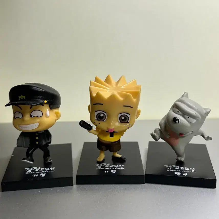 [BUNJANG] Black Rubber Shoes Limited Edition Figure (Set of 3) / 한정판 검정고무신 피규어