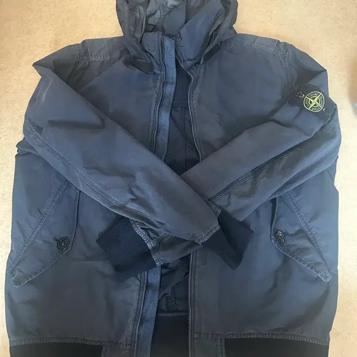 [BUNJANG] Stone Island Light Cotton Nylon Twill Windbreaker Jacket / 스톤아일랜드 라이트코튼 나일론트윌 바람막이 자켓
