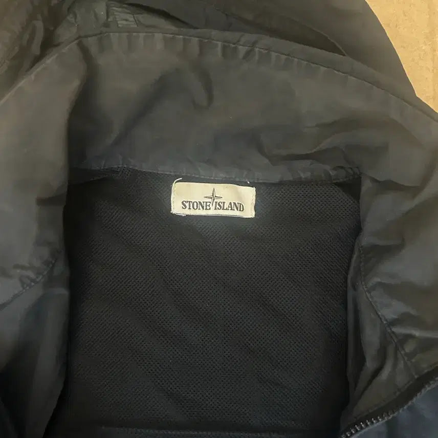 [BUNJANG] Stone Island Light Cotton Nylon Twill Windbreaker Jacket / 스톤아일랜드 라이트코튼 나일론트윌 바람막이 자켓