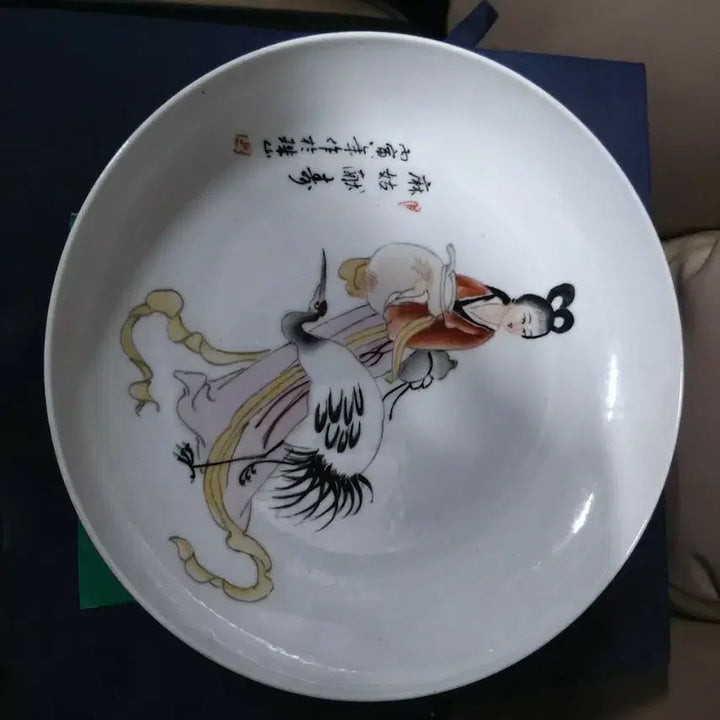 [BUNJANG] Qing Dynasty Daoguang Period Celadon Porcelain Bowl with Figures and Cranes / 청.도광제.기물/분채.천상녀문.반
