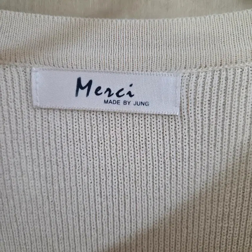 [BUNJANG] Merci Luxurious Puff Cardigan / 메르시 고급스런 퍼프가디건