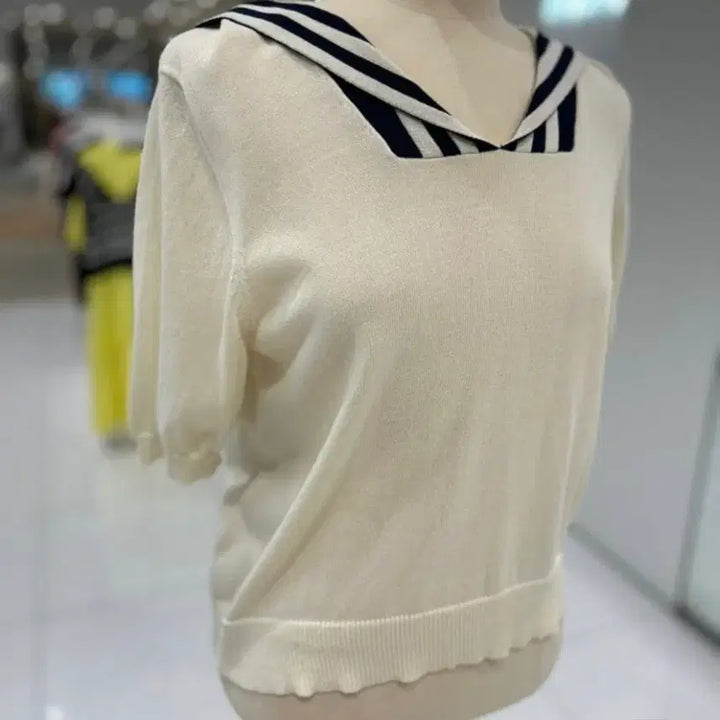 [BUNJANG] Jucy Judy Sailor Collar Knit Top / 쥬시쥬디 세일러 카라니트