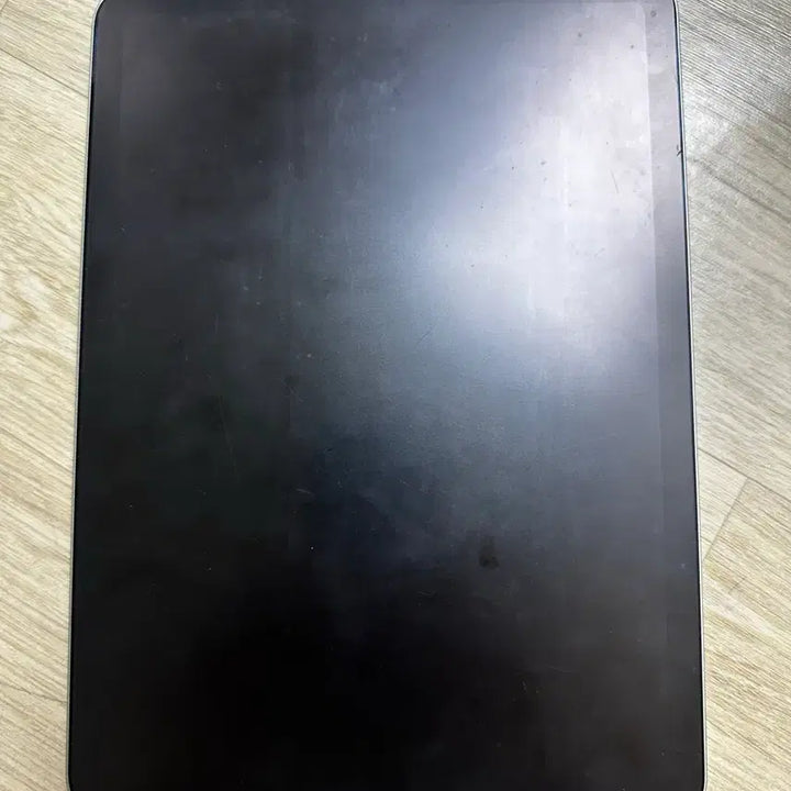 [BUNJANG] Apple iPad Air 4th Gen 64GB Wi-Fi Green (Includes Case) / 아이패드 에어4 64gb Wi-Fi (케이스 포함)