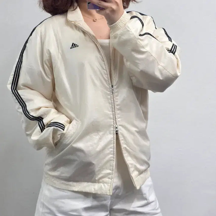 [BUNJANG] Adidas Three-Stripes Two-Way Lightweight Down Jacket Ivory (M) / [프립]M/아디다스 삼선 투웨이 경량패딩 아이보리