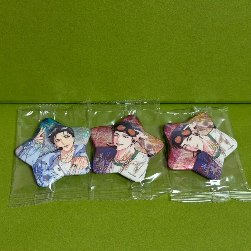[BUNJANG] Sparkles Isanuer Backlight Badge Set / 스파클즈 이사너 백라이트 뱃지 3종