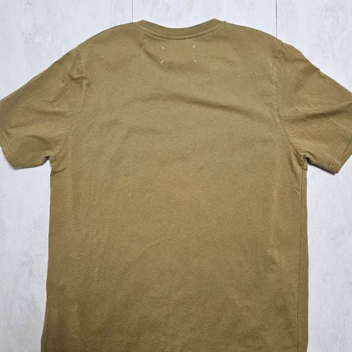 [BUNJANG] Maison Margiela Khaki Short Sleeve T-Shirt / [L]마르지엘라 카키 반팔 티셔츠