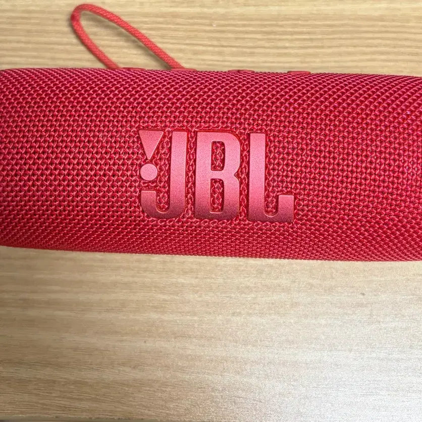 [BUNJANG] JBL Flip 6 Bluetooth Speaker (Red) / JBL Flip 6 블루투스 스피커 (레드 색상) 직거래 원합니다