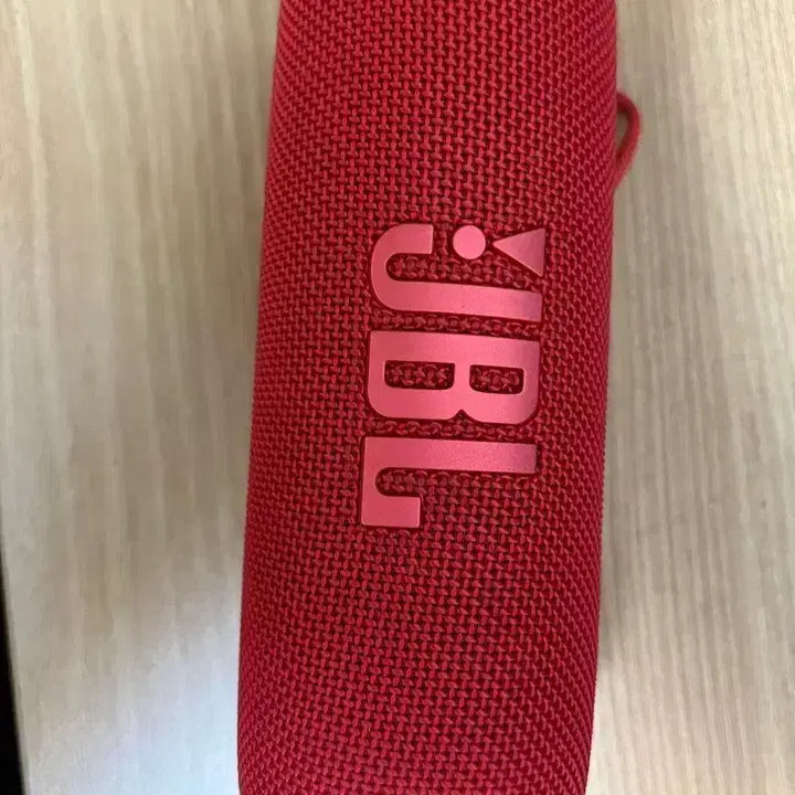 [BUNJANG] JBL Flip 6 Bluetooth Speaker (Red) / JBL Flip 6 블루투스 스피커 (레드 색상) 직거래 원합니다