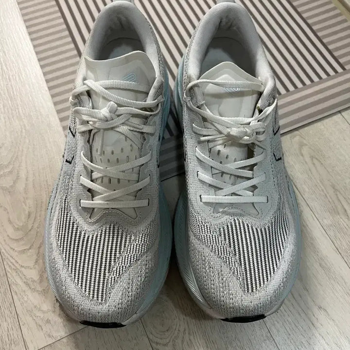 [BUNJANG] Asics Superblast 2 White Cool Grey / (270) 아식스 슈퍼블라스트2 화이트 쿨 그레이